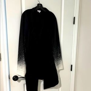Black and White Ombre Long Sleeve Top